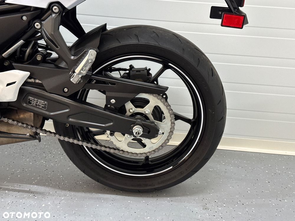 Kawasaki Ninja - 14