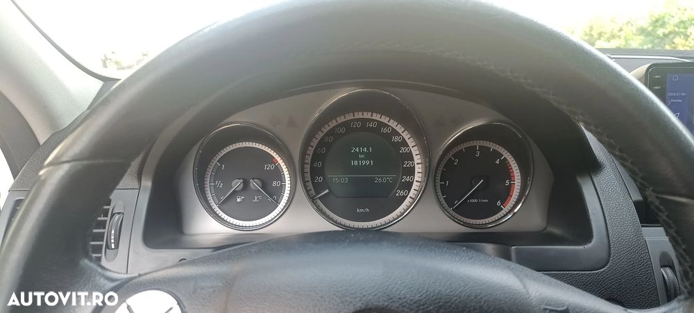 Mercedes-Benz C 200 CDI BlueEFFICIENCY - 9