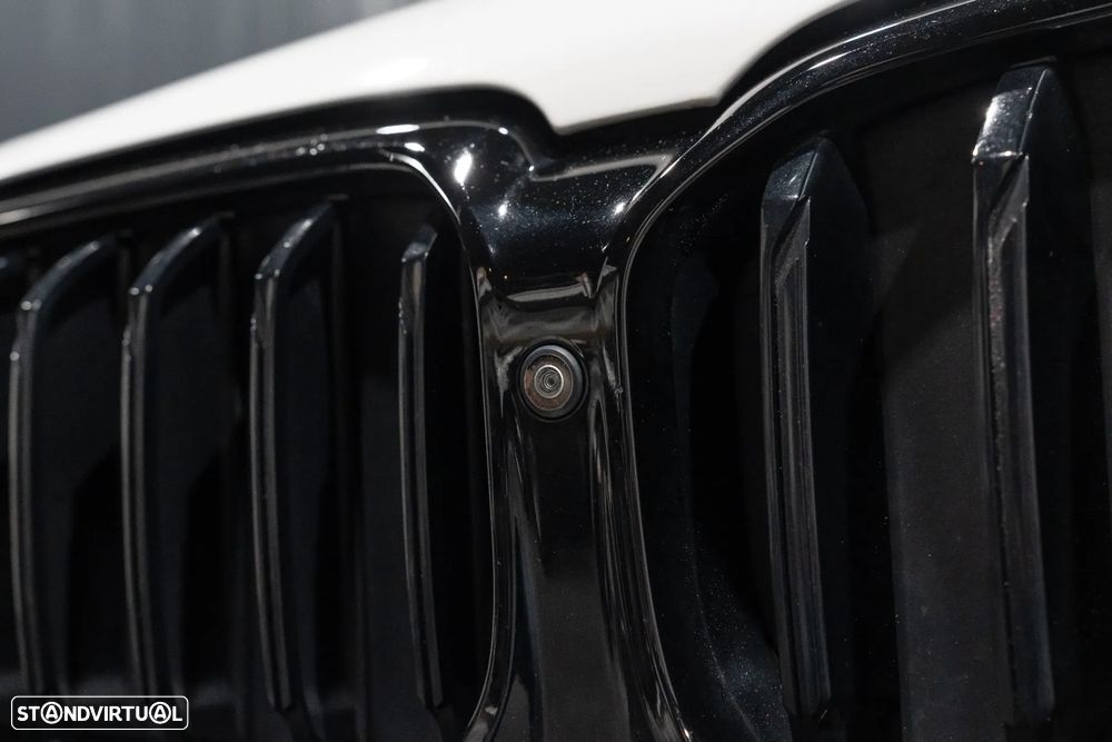 BMW 530 e Pack Desportivo M - 39