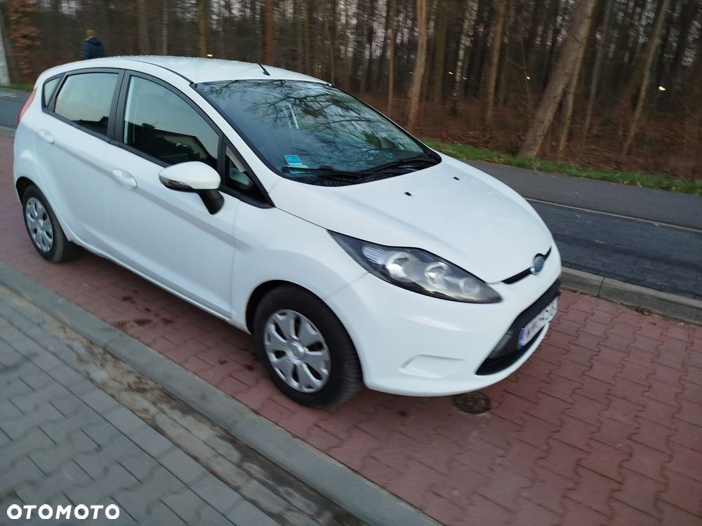 Ford Fiesta 1.4 TDCi Ambiente - 3