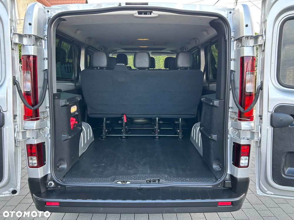 Renault Trafic Grand 2.0 dCi - 14
