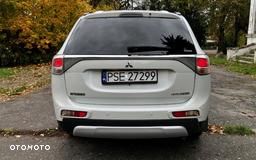 Mitsubishi Outlander 2.4 Instyle NAVI EU5 CVT - 23