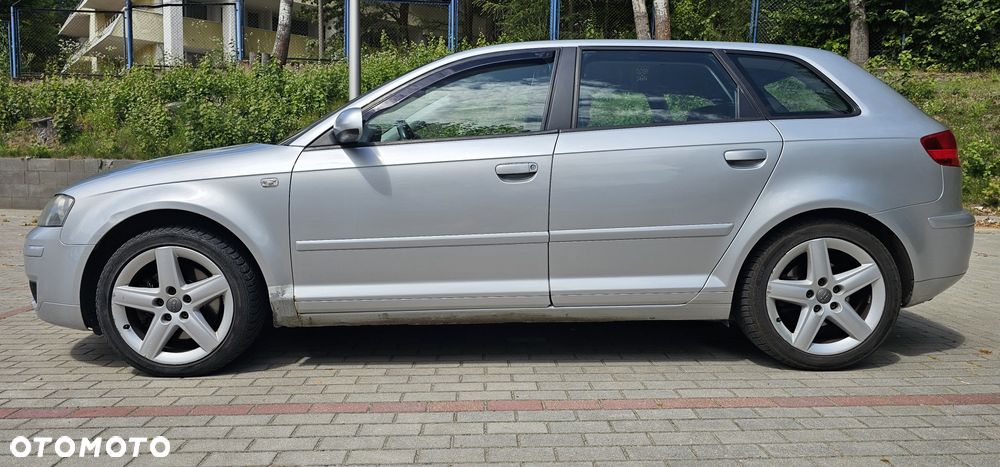 Audi A3 Sportback - 1