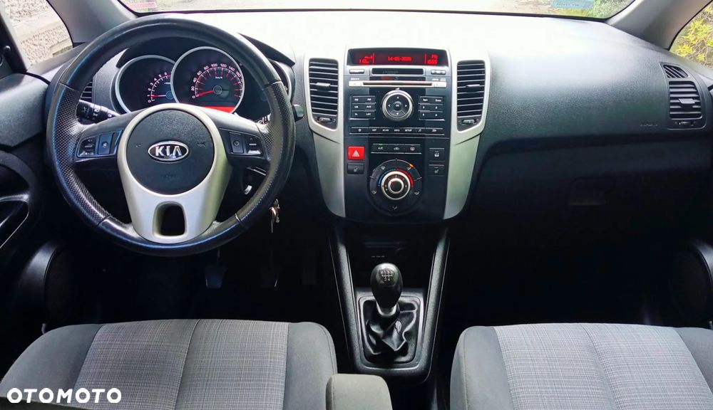 Kia Venga 1.4 CVVT Vision - 11