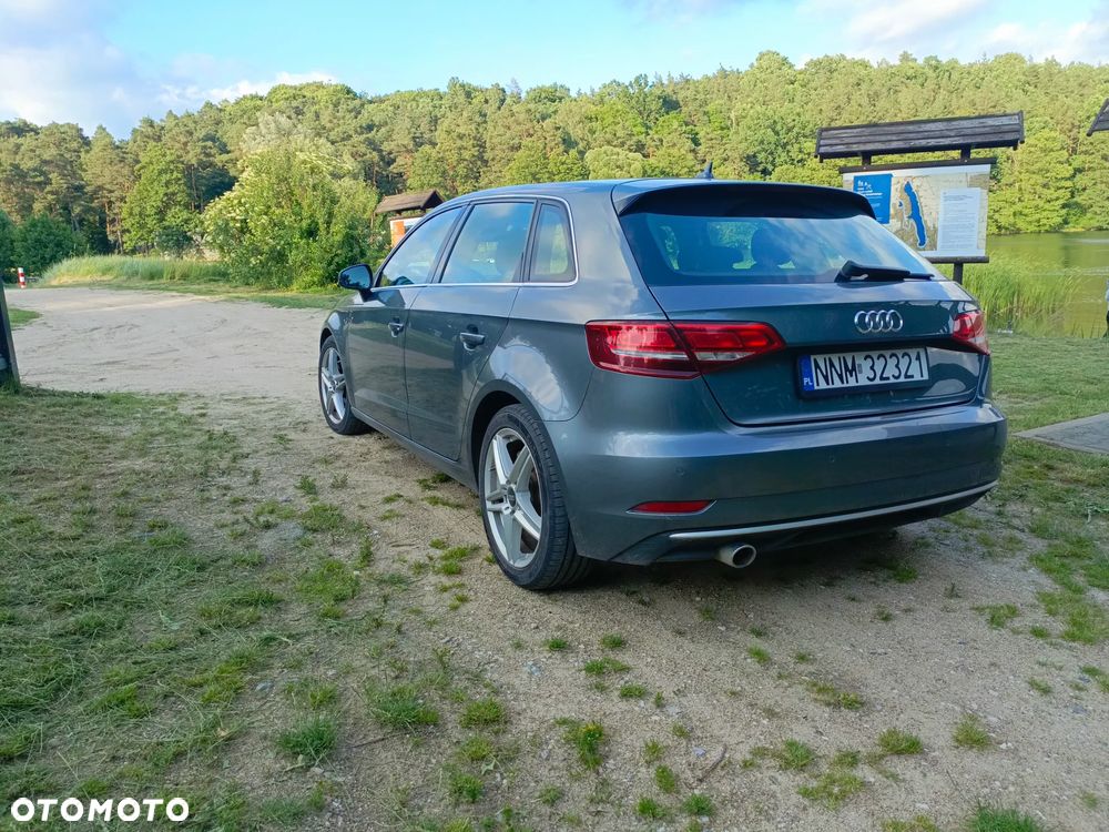 Audi A3 Sportback 1.6 TDI design - 7