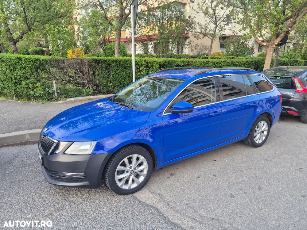 Skoda Octavia 1.6 TDI DSG Ambition - 1