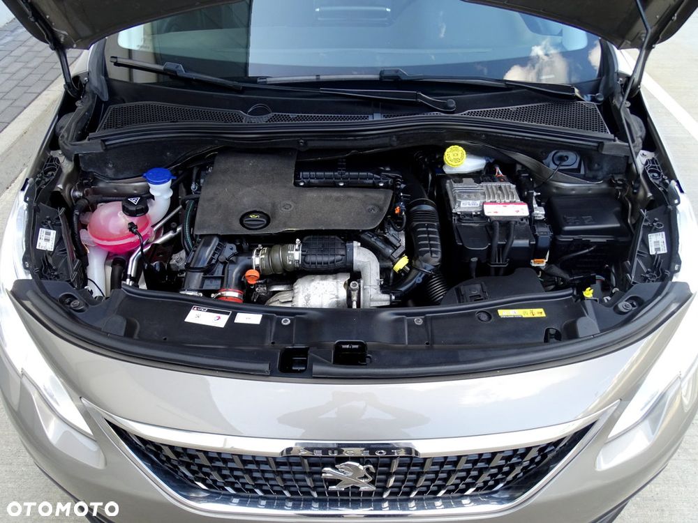 Peugeot 2008 1.6 BlueHDi Style - 20