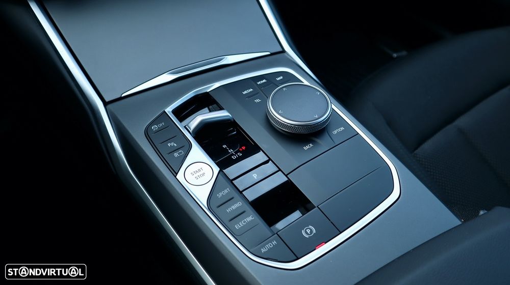 BMW 330 e Auto - 50
