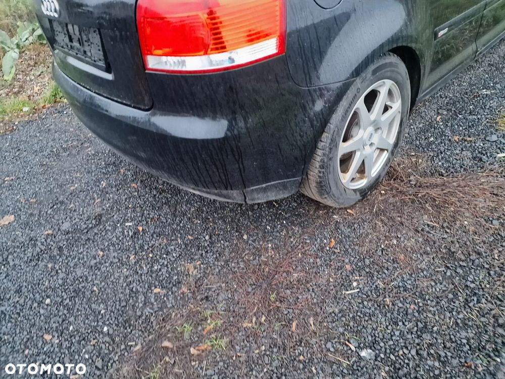 Zderzak tył audi A3 8p   3d w kolorze LZ9W - 3