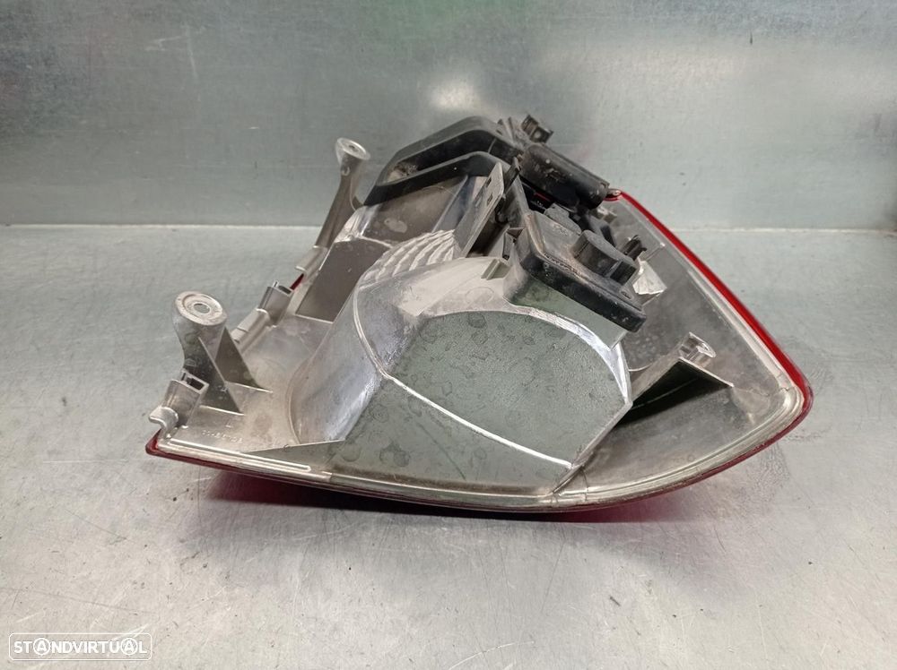 FAROLIM TRASEIRO ESQUERDO VOLKSWAGEN TOURAN 2004 -1T0945095G - 3