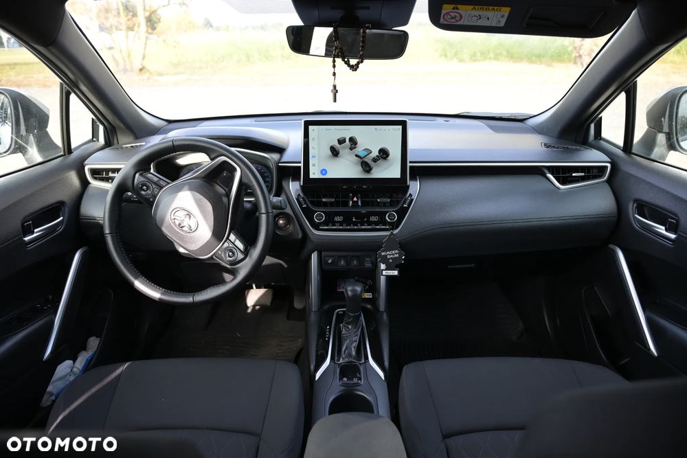 Toyota Corolla Cross - 15
