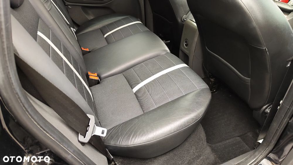 Ford Kuga 2.0 TDCi 4WD Titanium - 23