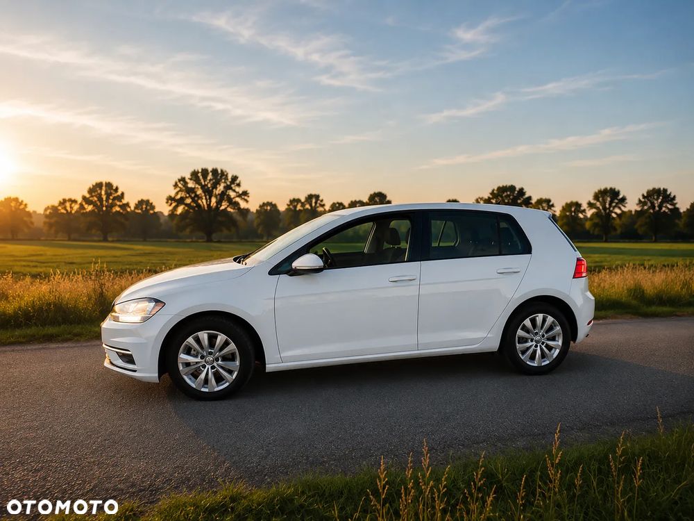 Volkswagen Golf - 3