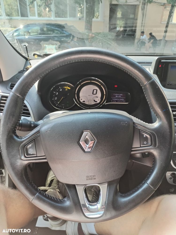 Renault Megane - 8