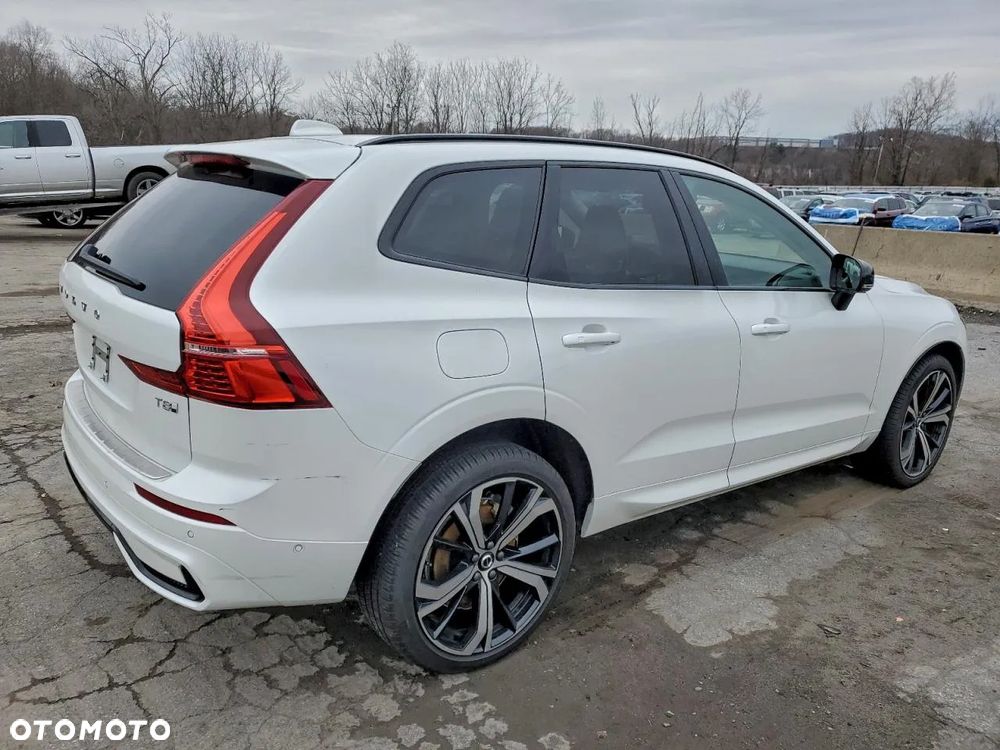 Volvo XC 60 - 4