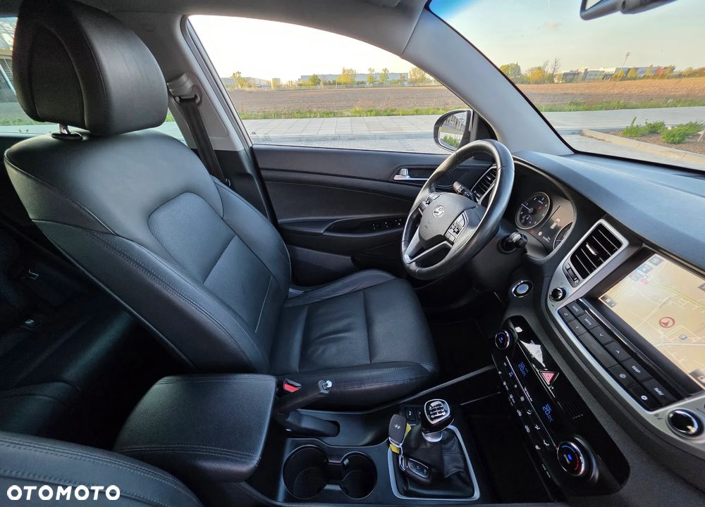Hyundai Tucson blue 1.7 CRDi 2WD Passion Plus - 12