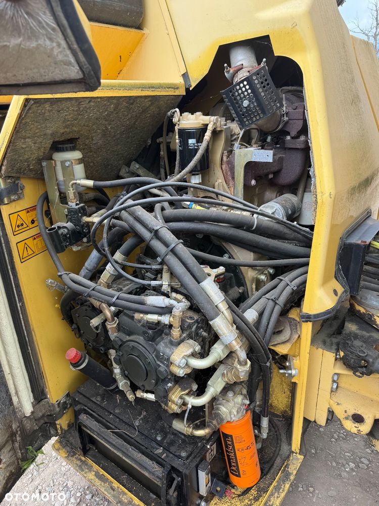 Dynapac CC422C - 10