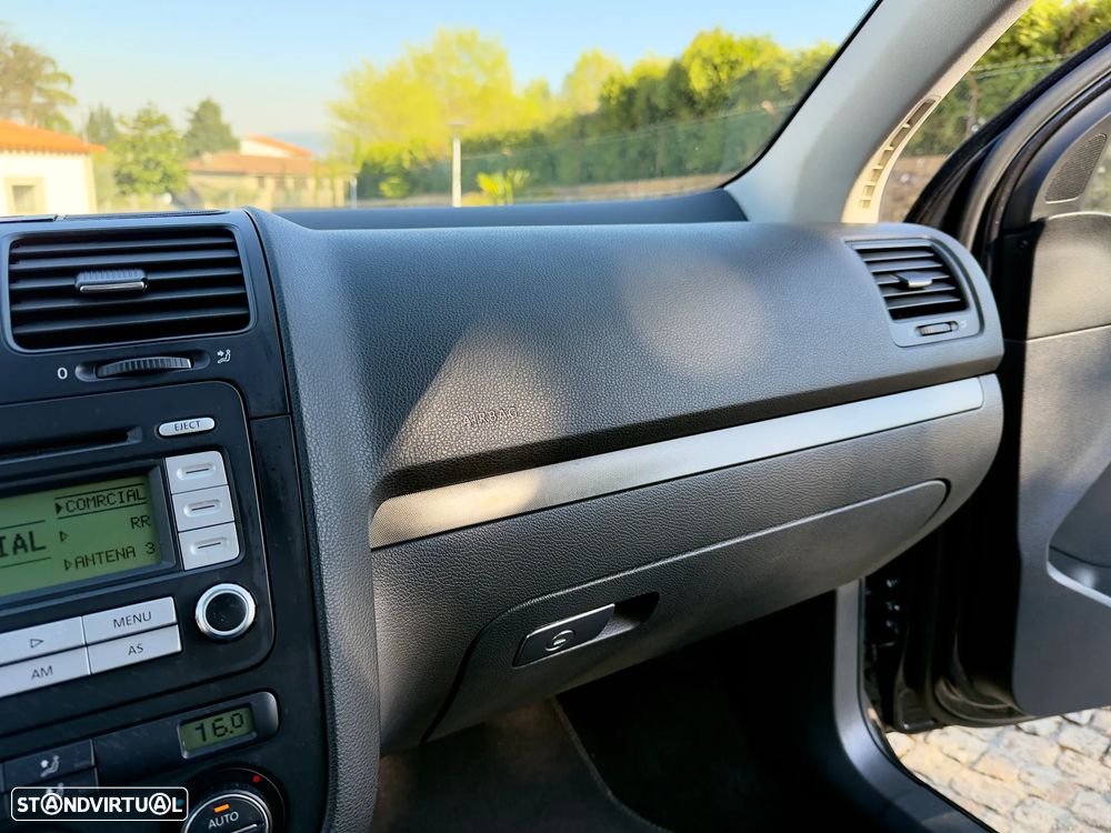 VW GOLF V 1.9 TDI R-line 2006 - 27