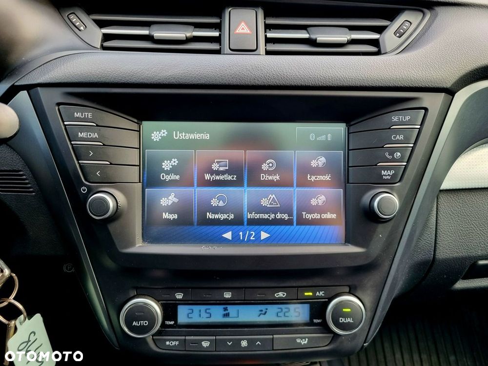 Toyota Avensis 1.8 Premium MS - 20