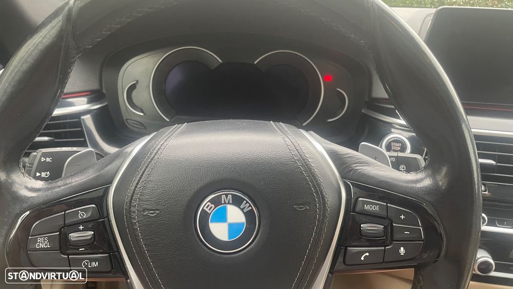 BMW 520 d Line Luxury Auto - 11