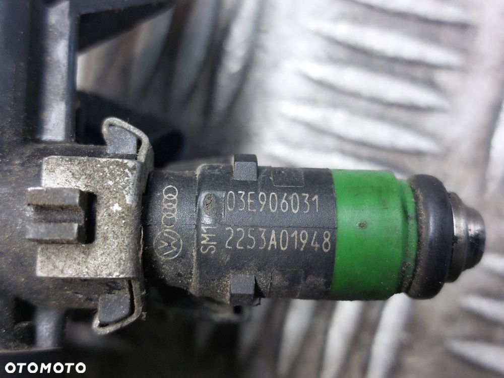 LISTWA WTRYSKOWA POLO IV 1.2 12V 03E133320 03E133319 03E906031 - 4