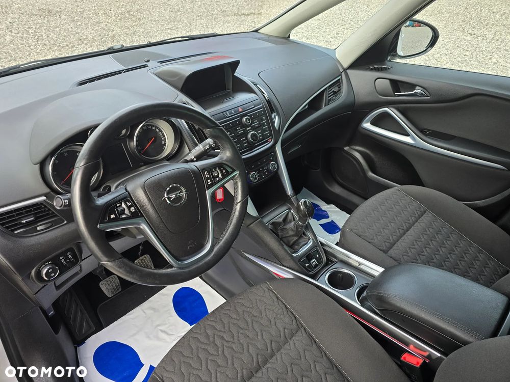 Opel Zafira - 21