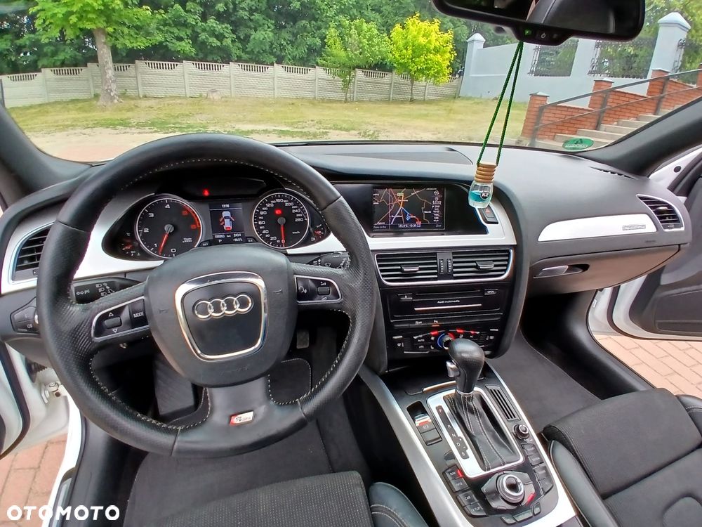 Audi A4 Avant 3.0 TDI DPF clean diesel quattro S tronic S line Sportpaket - 29