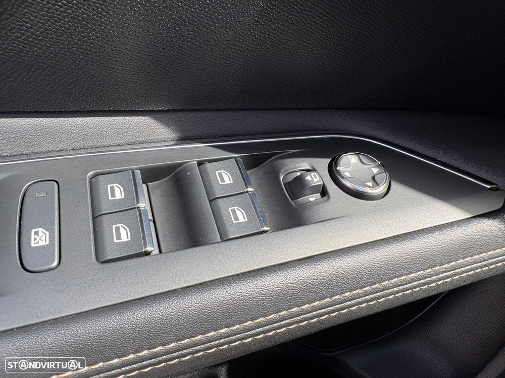 Peugeot 3008 BlueHDi 130 Stop & Start EAT8 GT Pack - 24