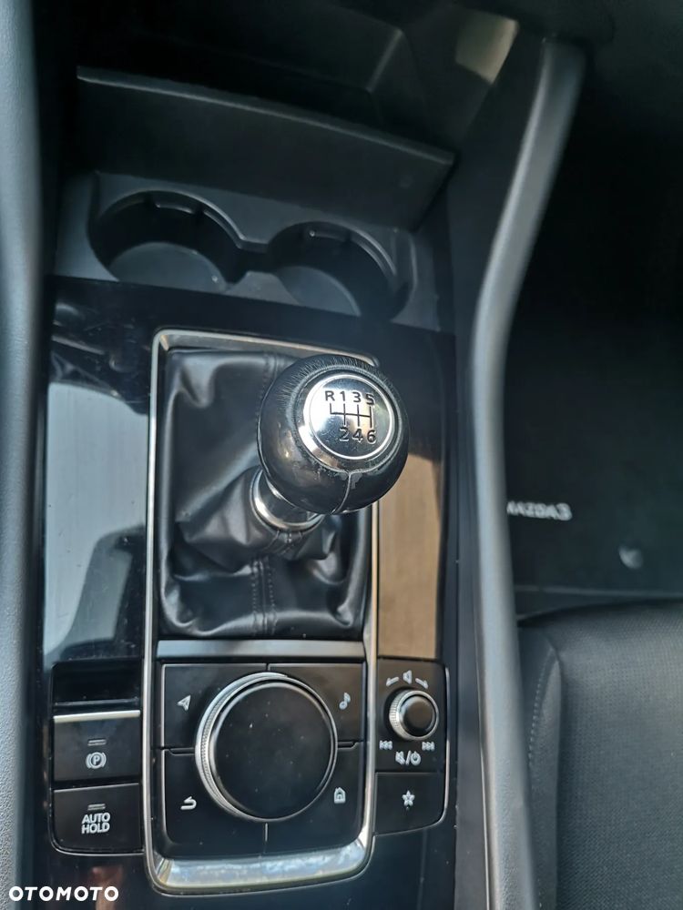 Mazda 3 SKYACTIV-D 1.8 - 17