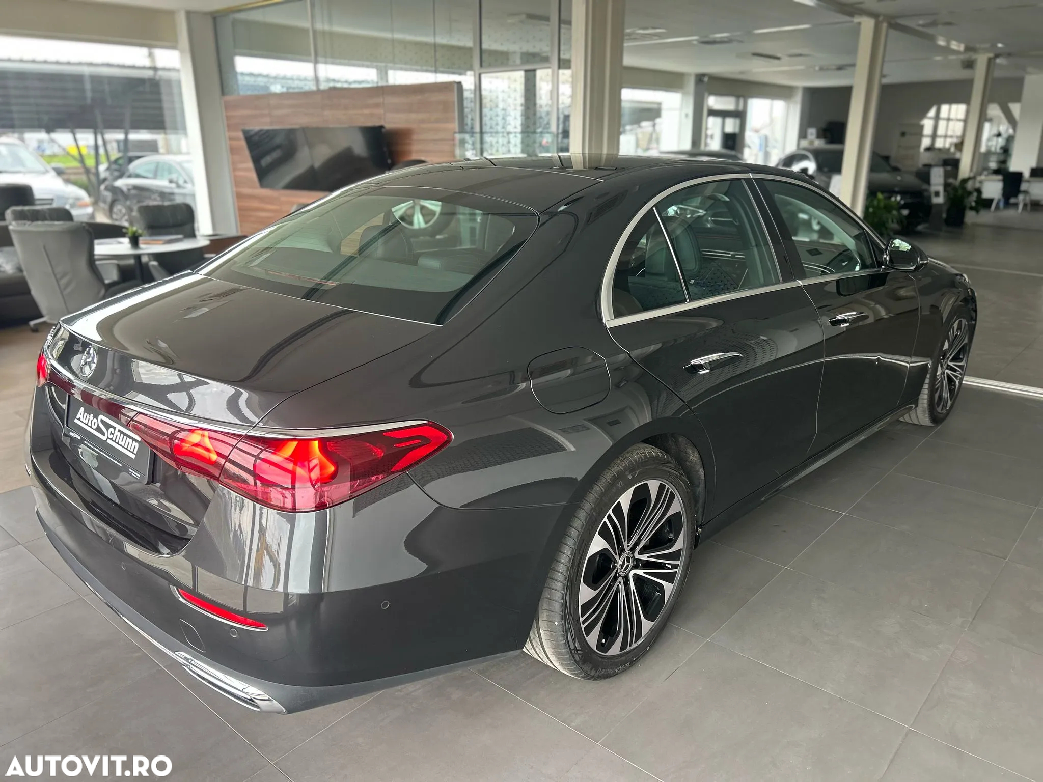 Mercedes-Benz E 220 d 9G-TRONIC Avantgarde - 6