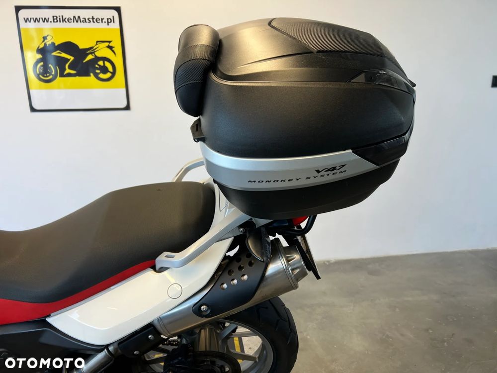 BMW G - 19