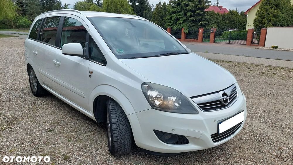 Opel Zafira - 8