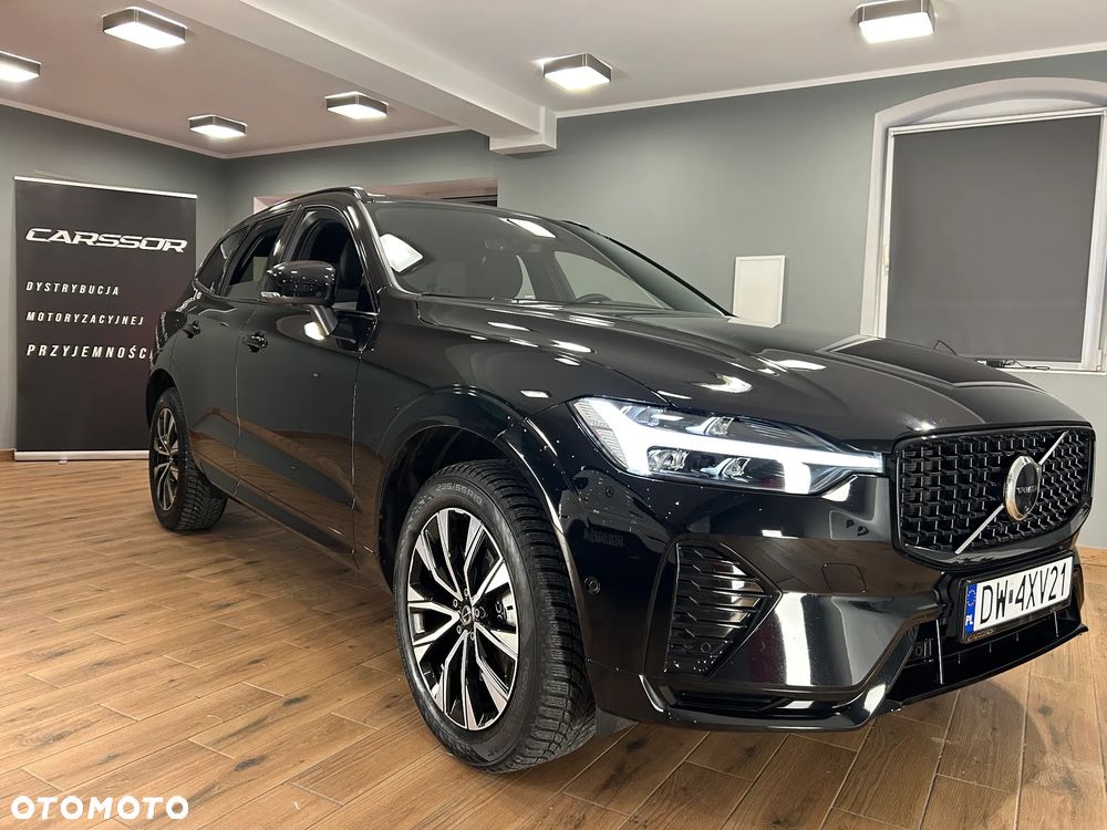 Volvo XC 60 B4 B Plus Dark - 17
