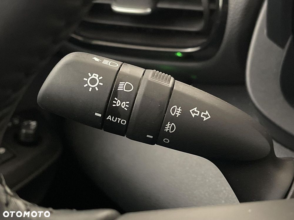 Toyota Yaris Cross - 16