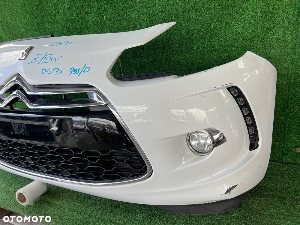 Citroen DS3 zderzak przedni - 2