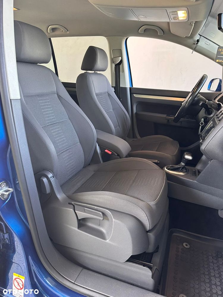 Volkswagen Touran 1.9 TDI Highline DSG - 16