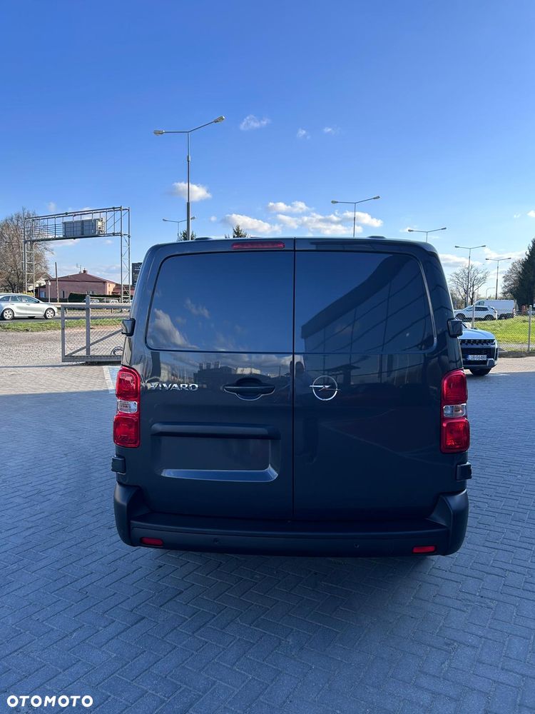 Opel Vivaro - 8