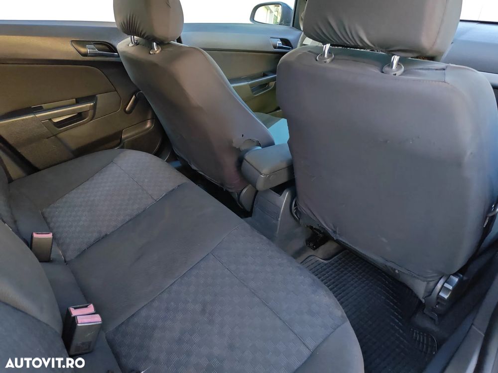 Ford Focus 1.8 TDCI Ghia - 9