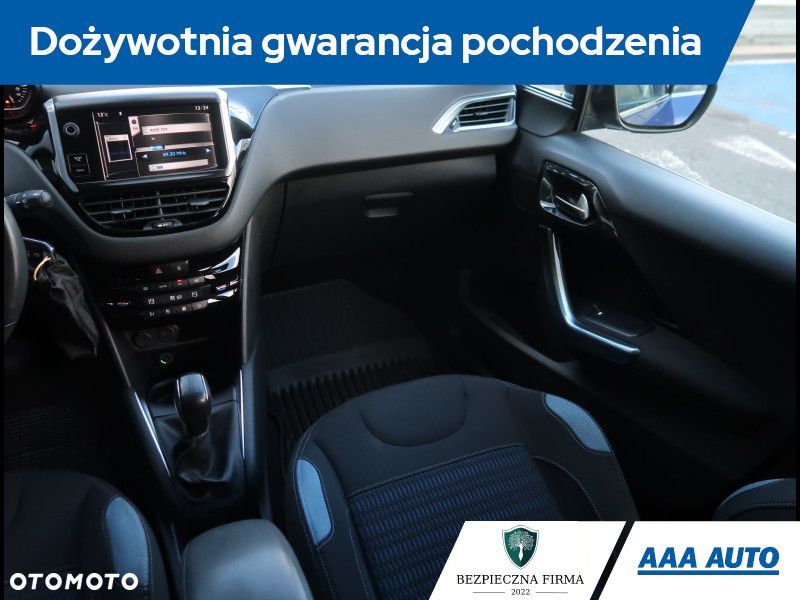 Peugeot 208 - 9