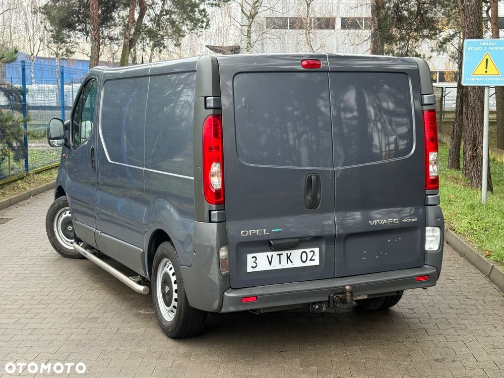 Opel Vivaro - 12