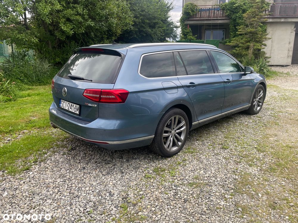 Volkswagen Passat - 4