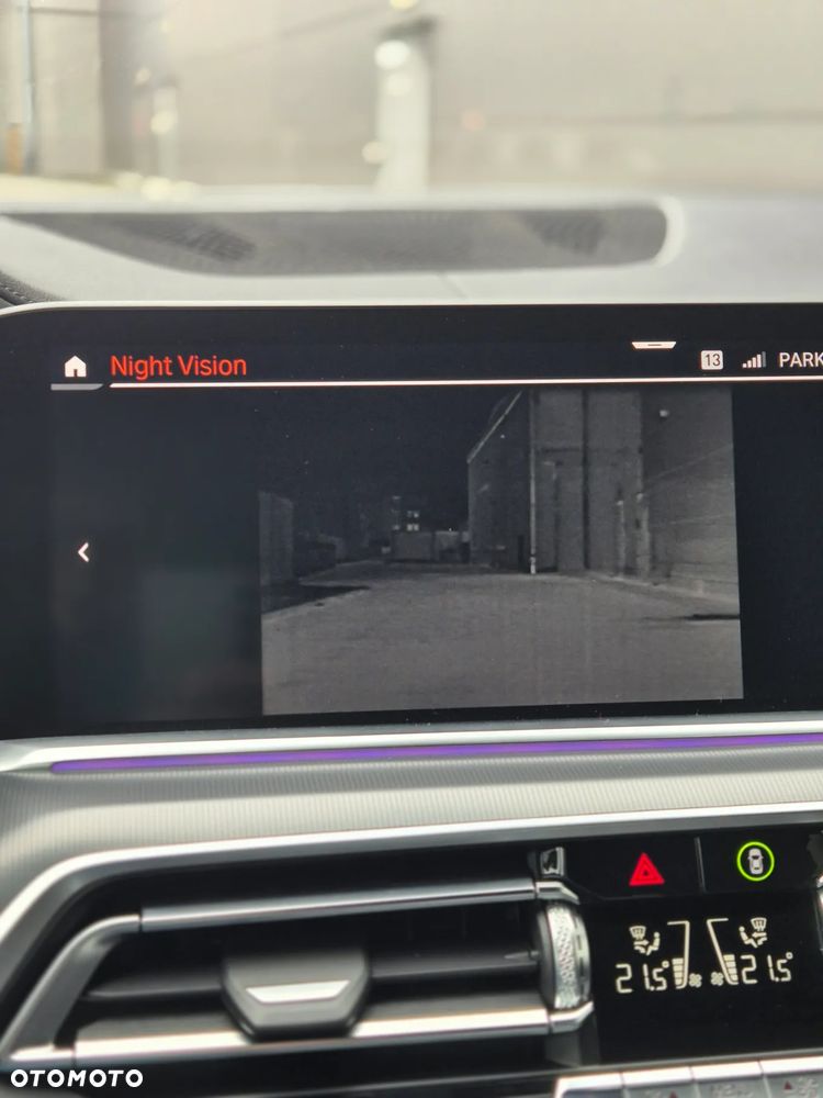 BMW X5 xDrive30d - 27