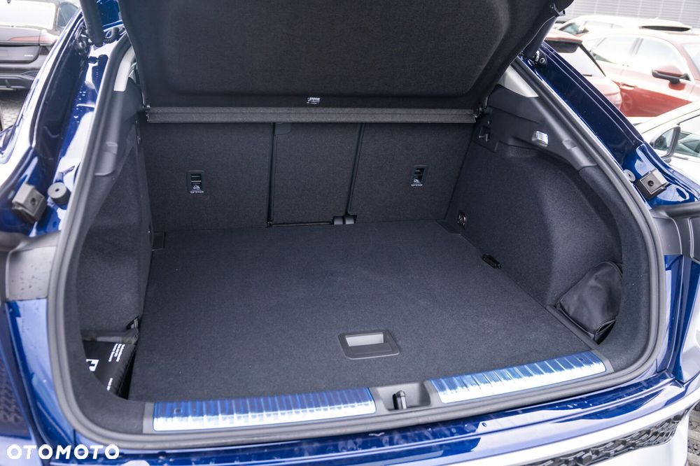 Audi Q3 Sportback - 9
