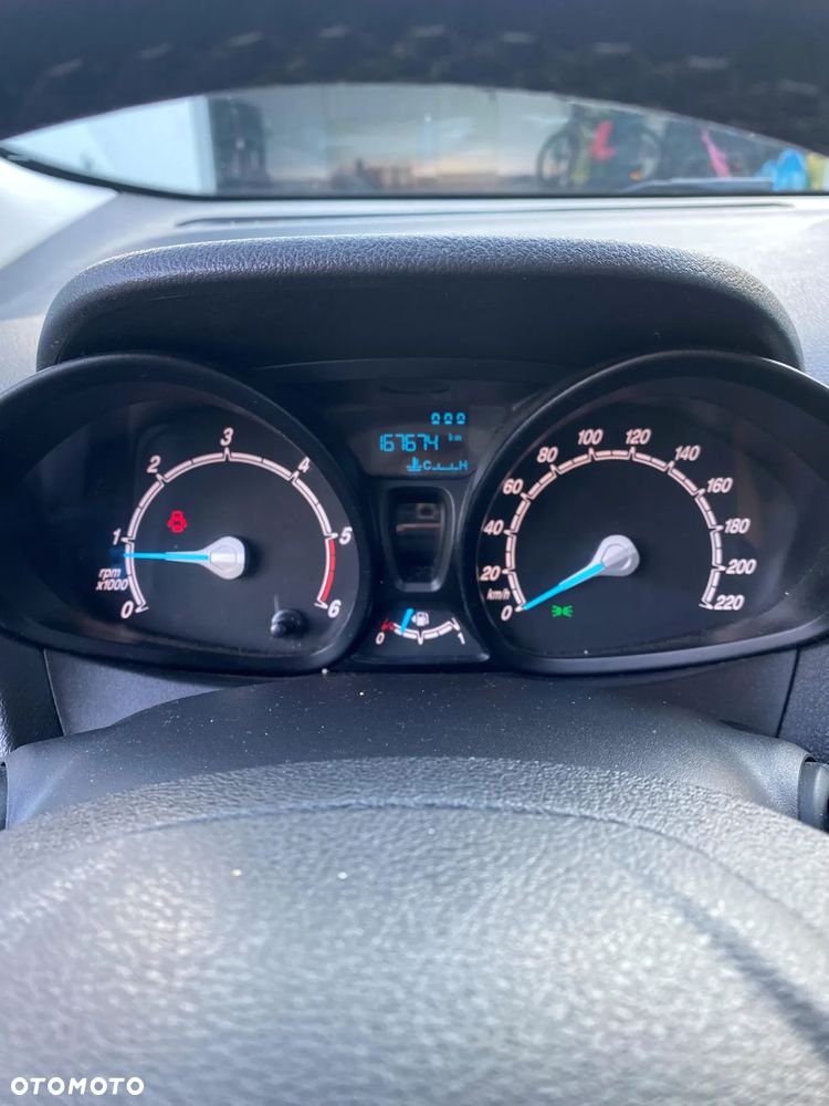 Ford Tourneo Courier 1.5 TDCi Trend - 16