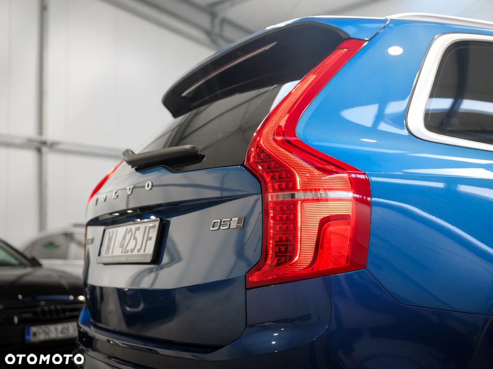 Volvo XC 90 D5 SCR AWD R-Design 7os - 9