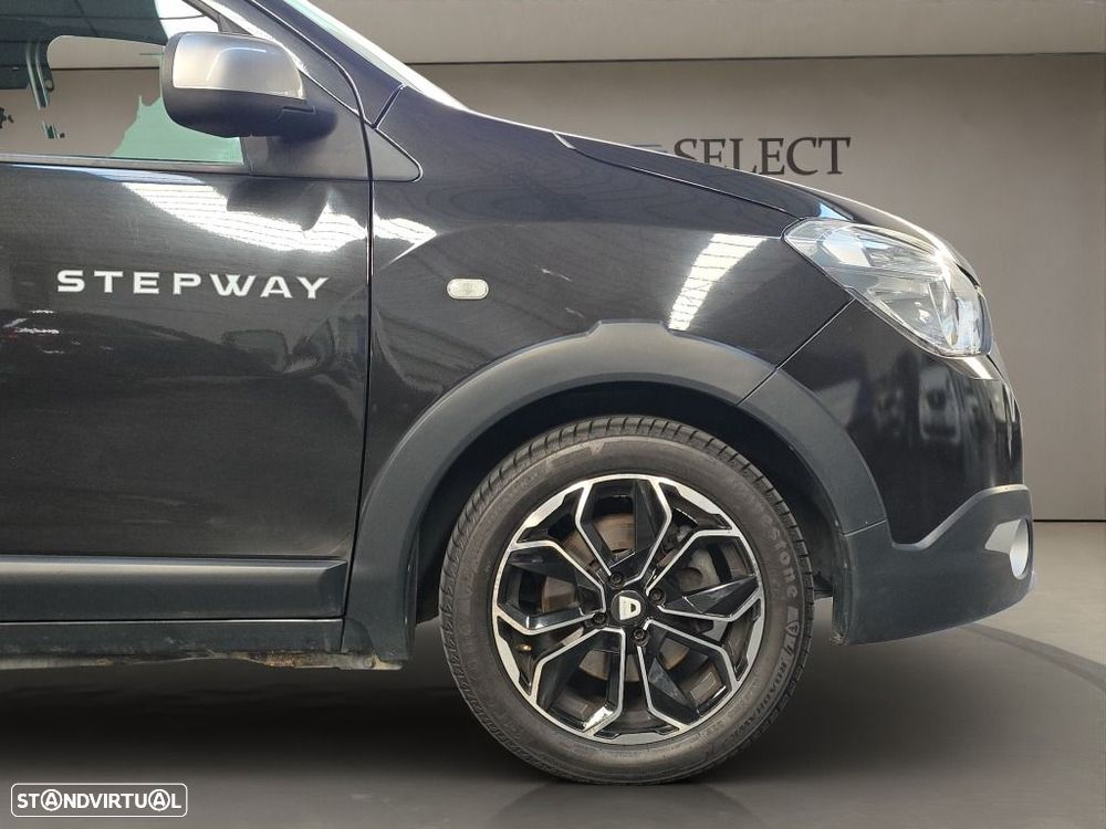 Dacia Lodgy 1.5 Blue dCi Stepway 7L - 6