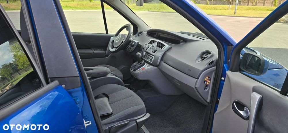 Renault Scenic 2.0 16V Emotion - 24