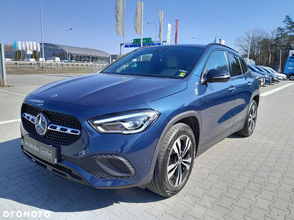 Mercedes-Benz GLA 200 Progressive - 1