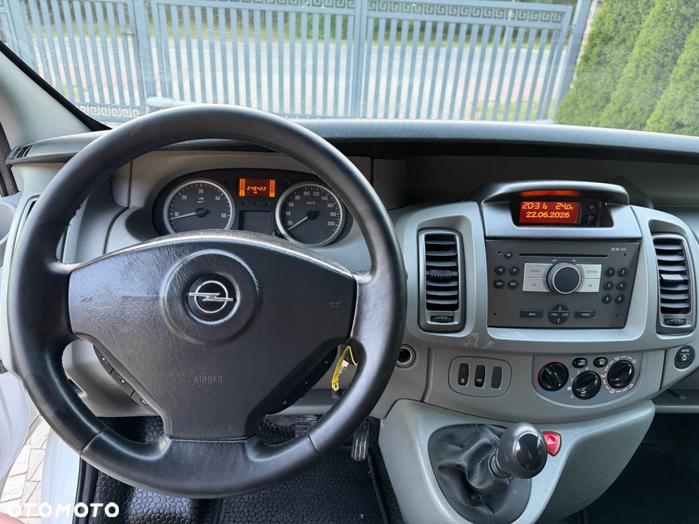 Renault TRAFIC - 11