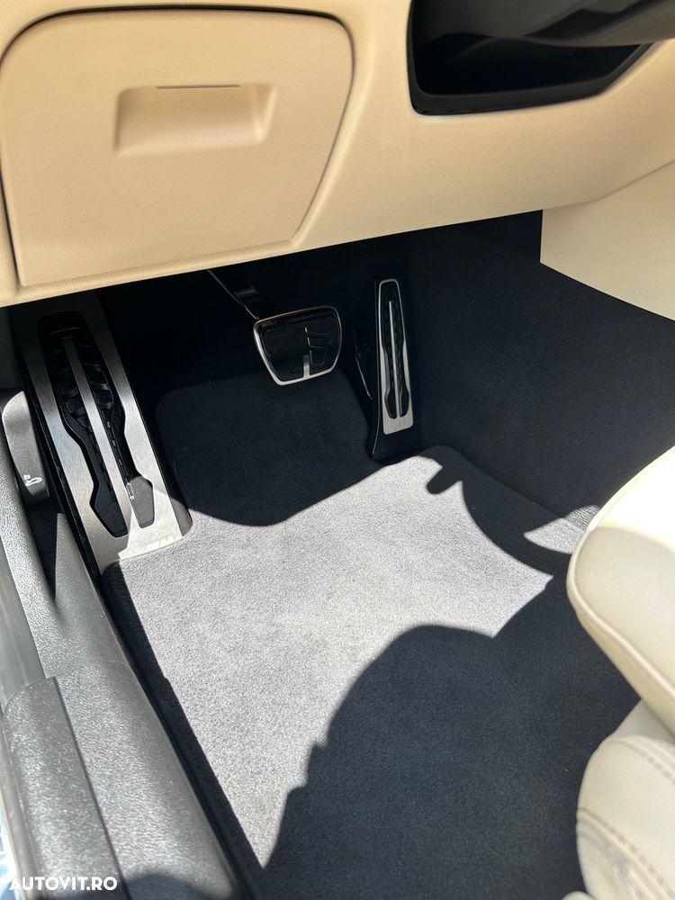 BMW Seria 3 330i xDrive Aut. M Sport - 15
